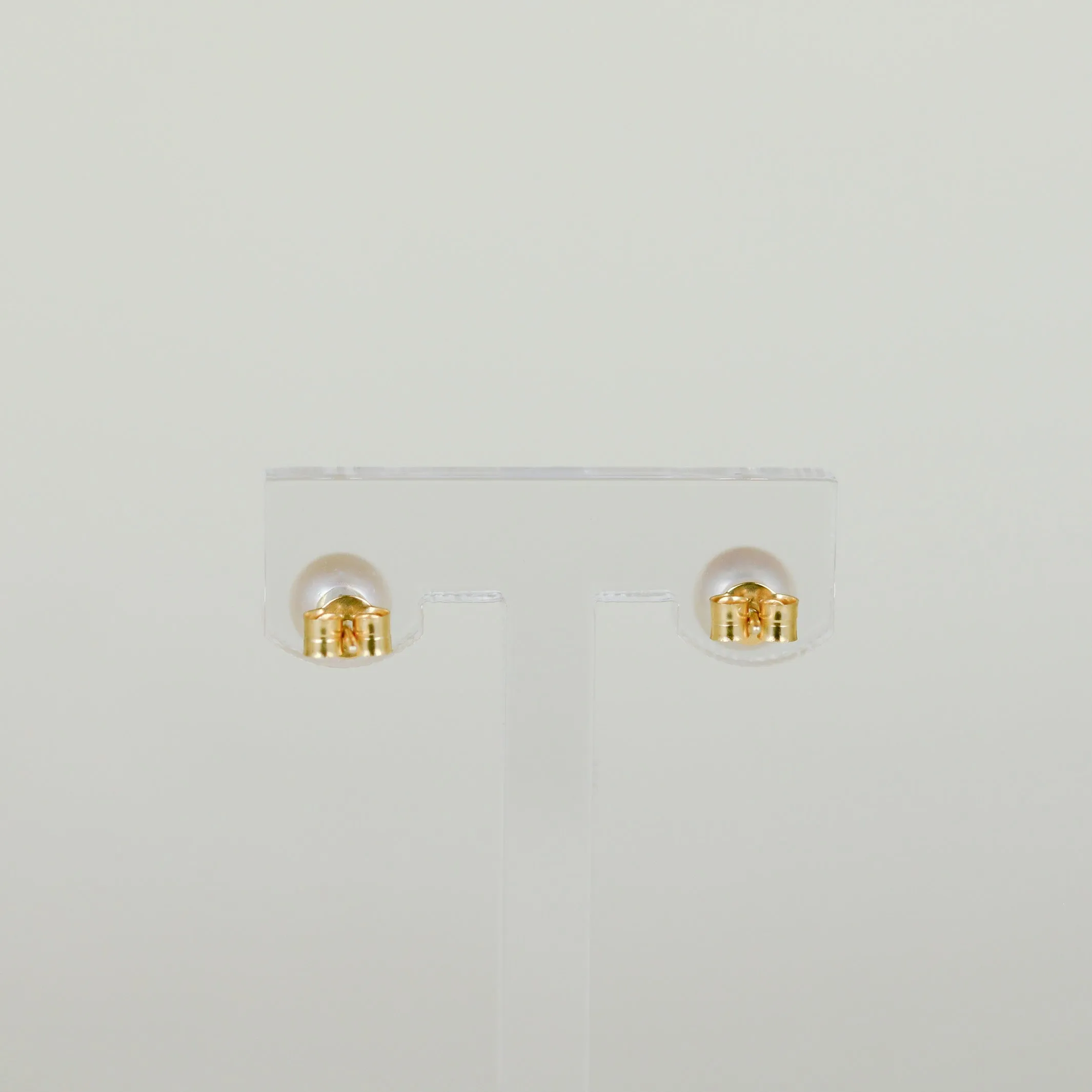 9ct Yellow Gold 6mm Cultured Pearl Stud Earrings