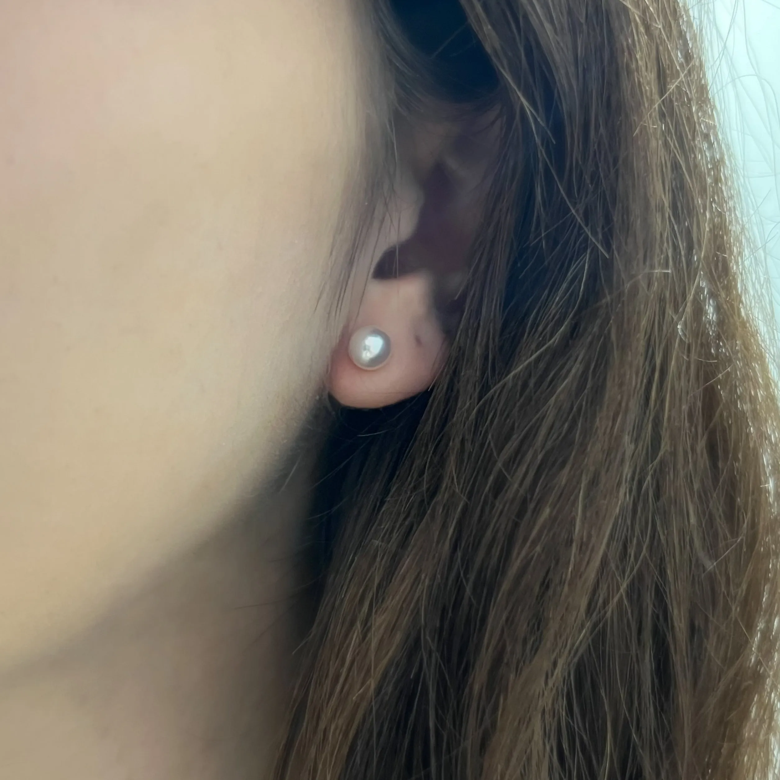 9ct Yellow Gold 6mm Cultured Pearl Stud Earrings
