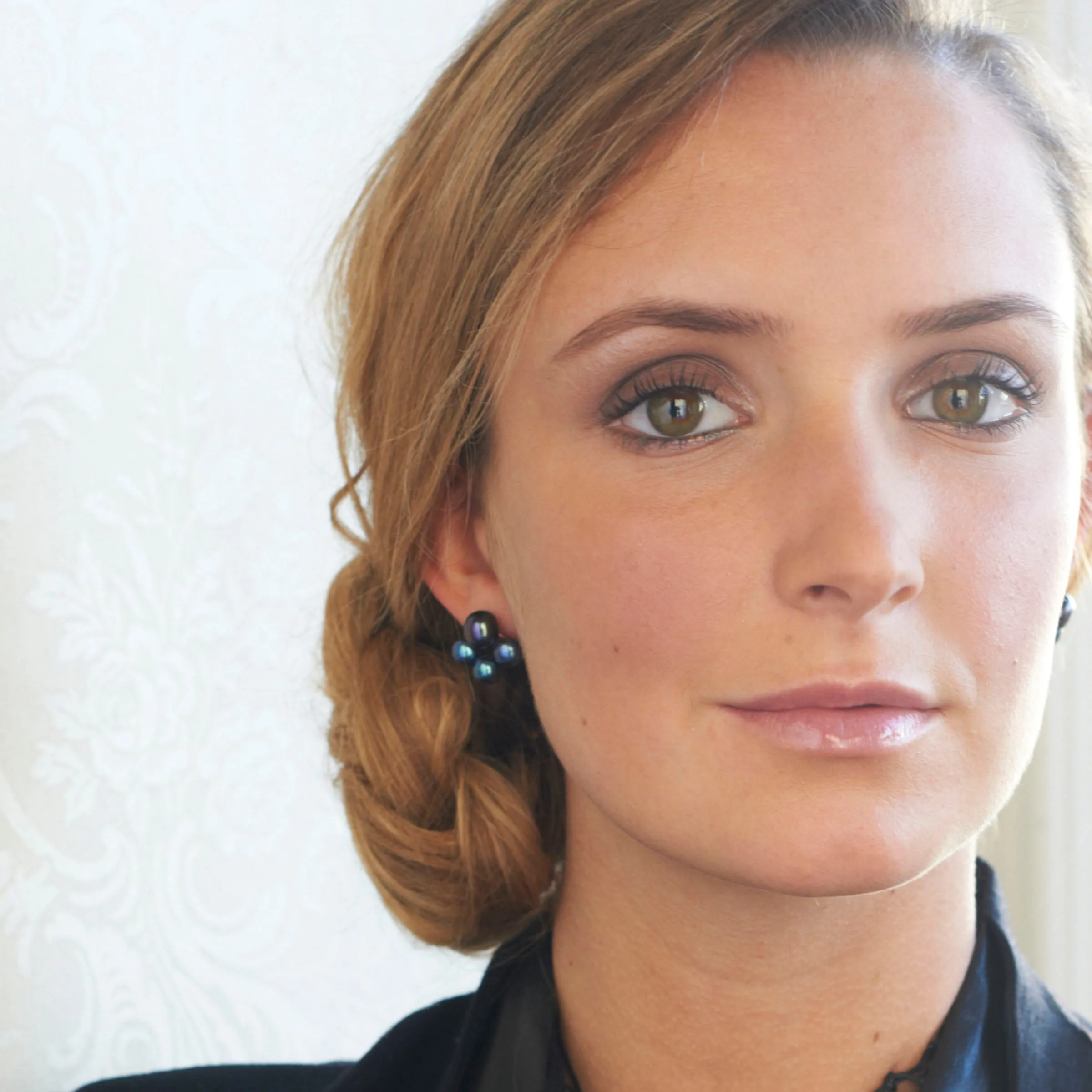 Black Freshwater Pearl 'Cuff' Studs