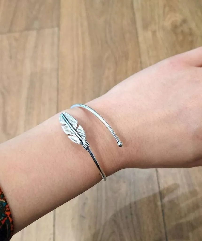 Curl Up Feather Bangle Bracelet