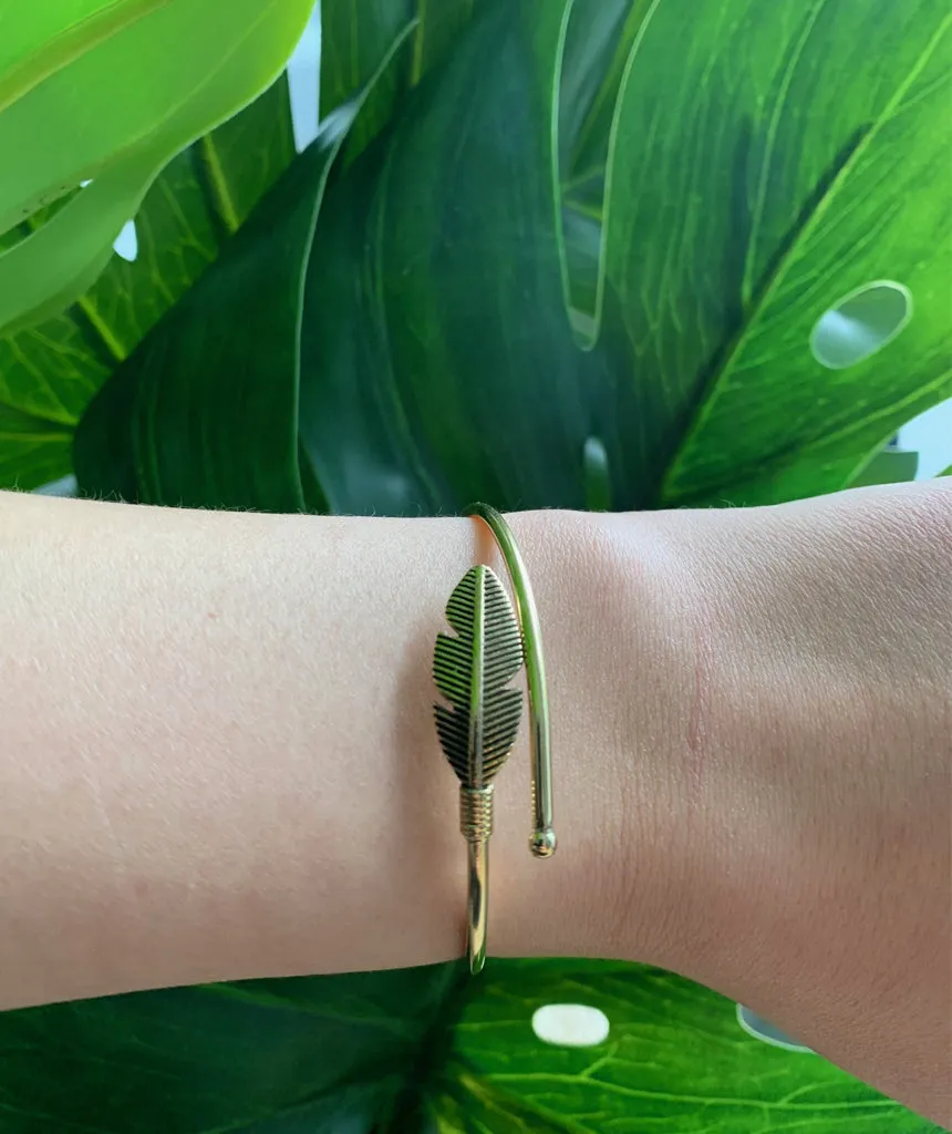 Curl Up Feather Bangle Bracelet