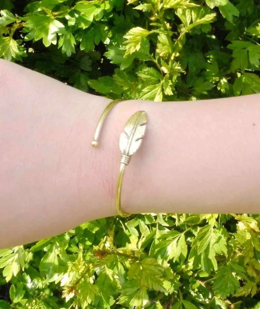 Curl Up Feather Bangle Bracelet