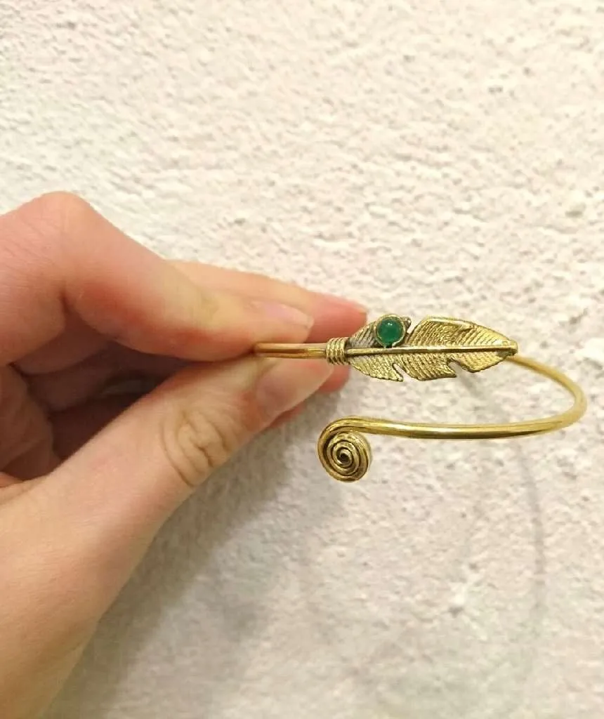 Curl Up Feather Bangle Bracelet