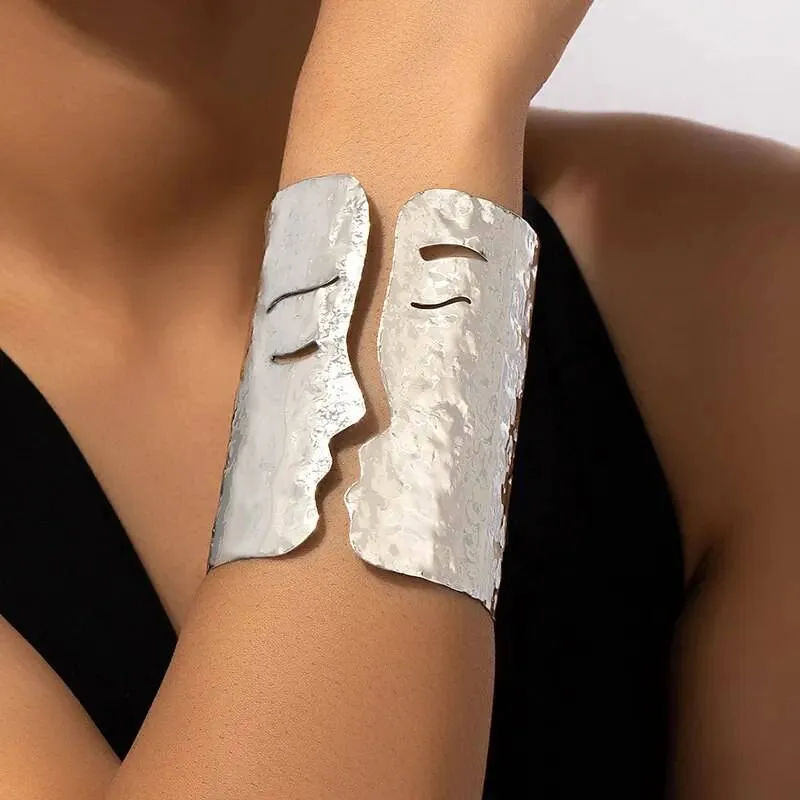 Golden Hour Cuff: Textured Statement Bangle for Elegant Adornment
