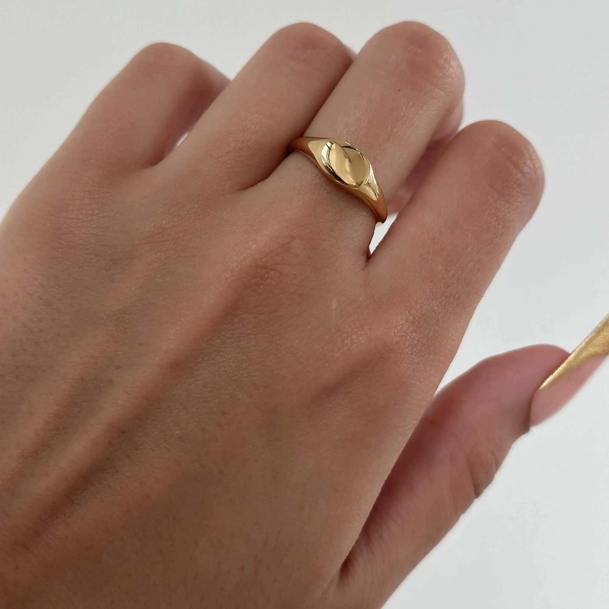 Kiara Signet Ring
