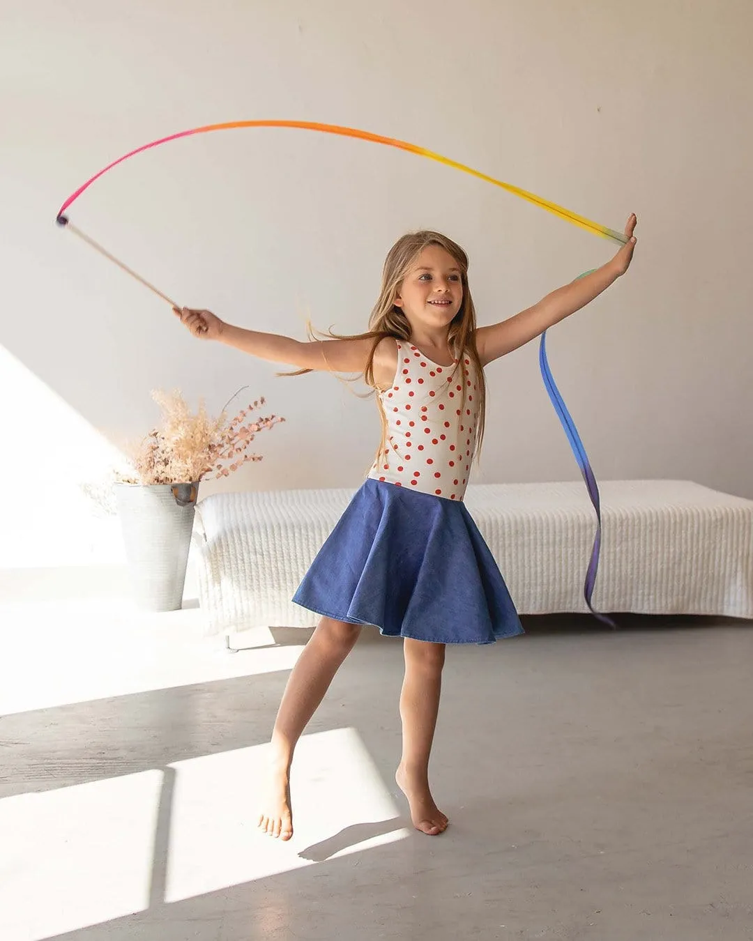 Large Rainbow Streamer
