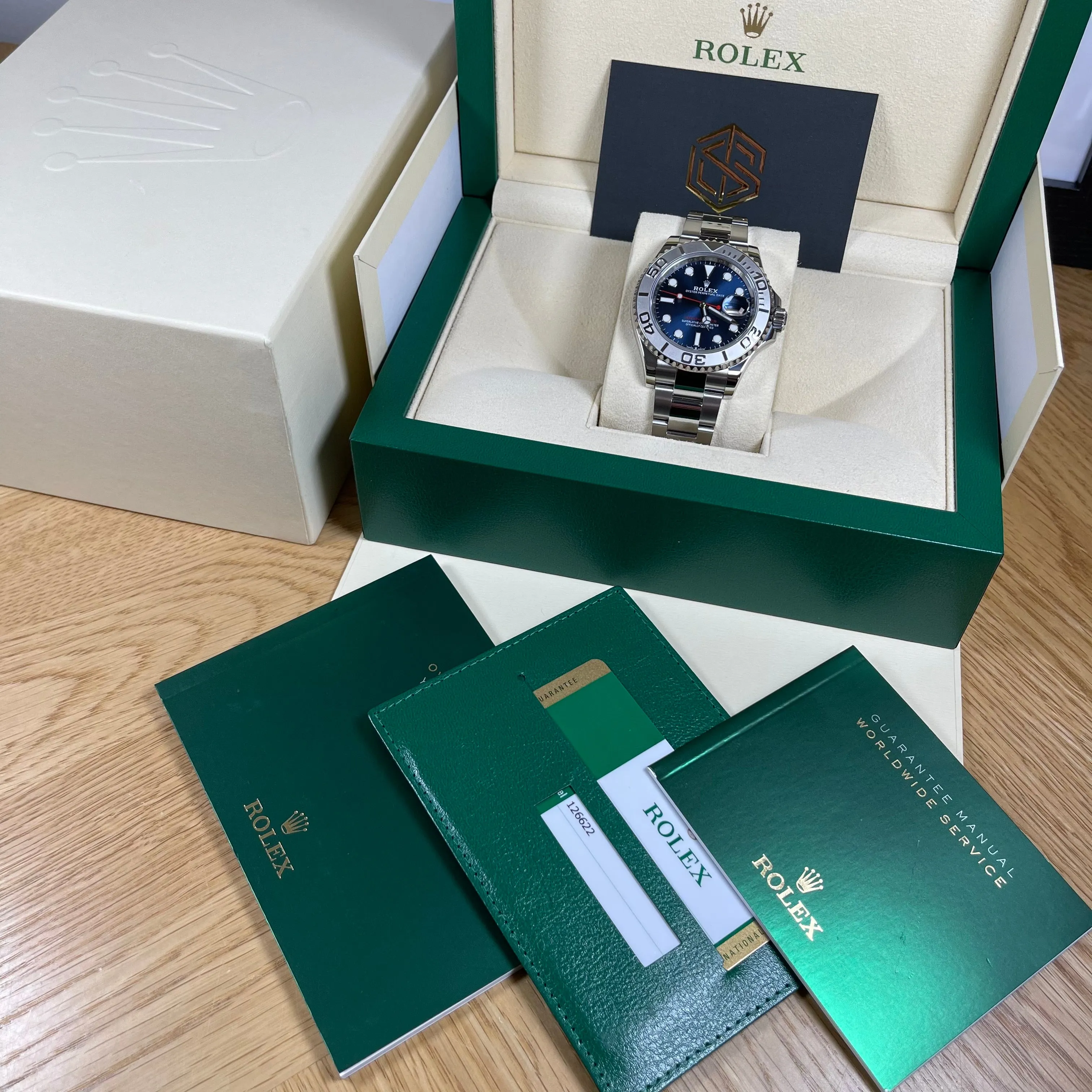 Rolex Yacht-Master 40 126622 Blue Dial 2020 Excellent Condition New Watch