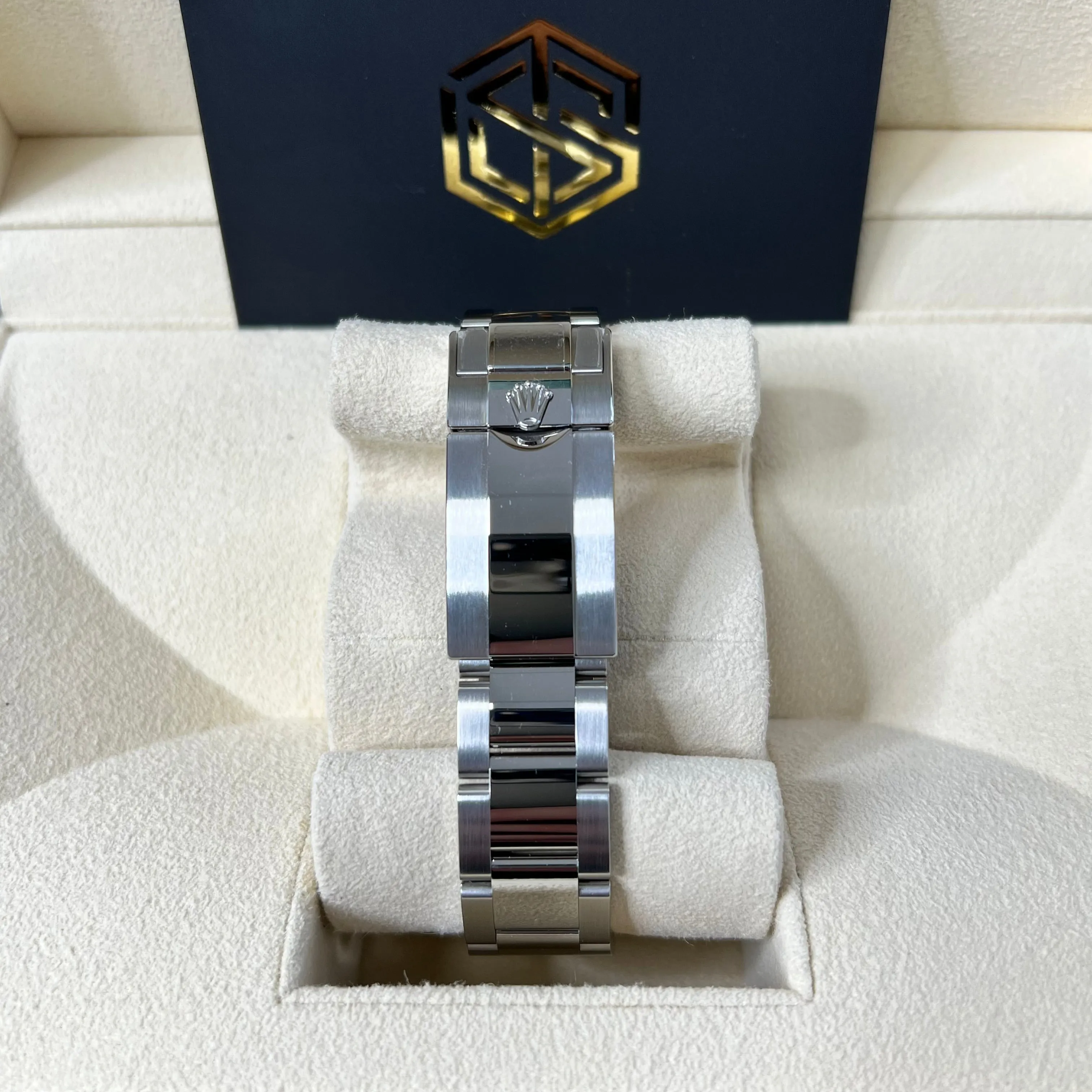 Rolex Yacht-Master 40 126622 Blue Dial 2022 Unworn Full Set Watch